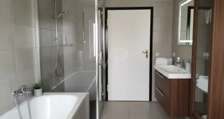 von_poll_real_estate_property_25452018_image_11