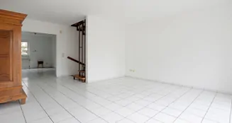 von_poll_real_estate_property_25001071_image_2