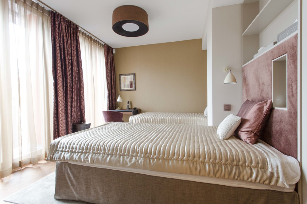 Schlafzimmer III