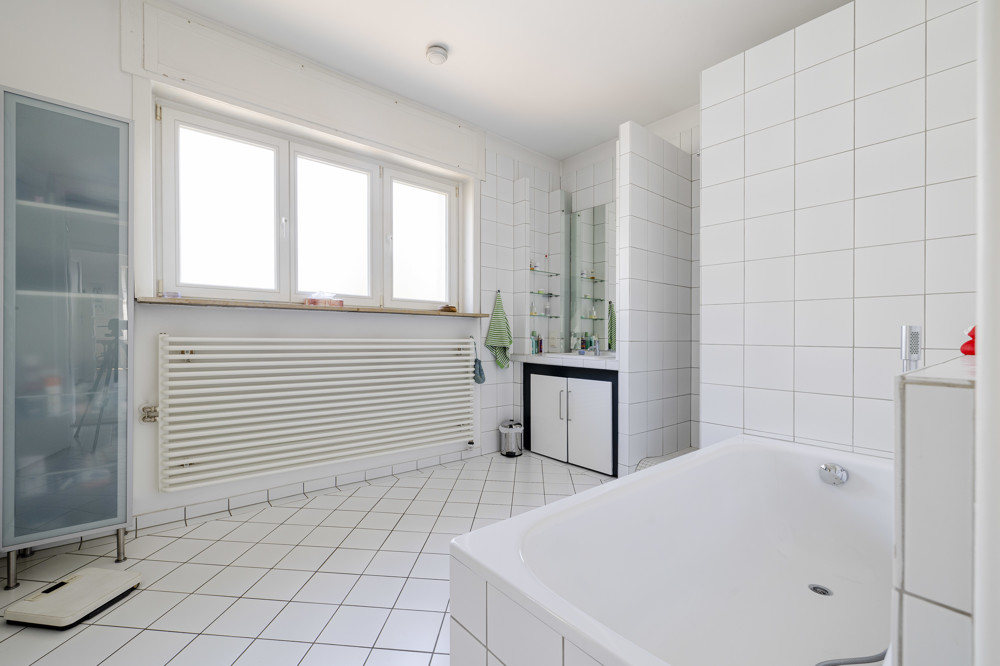 Badezimmer Ansicht II / OG