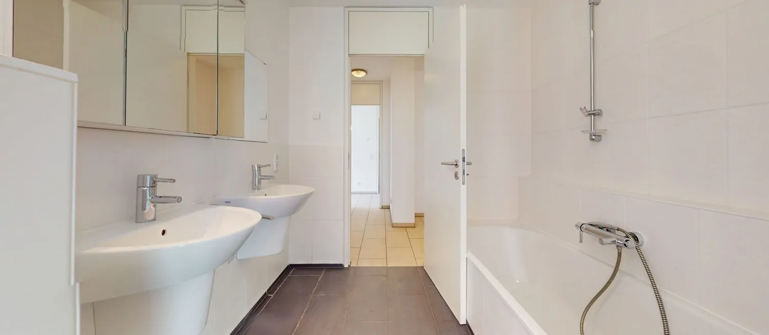 Badezimmer I Ansicht I