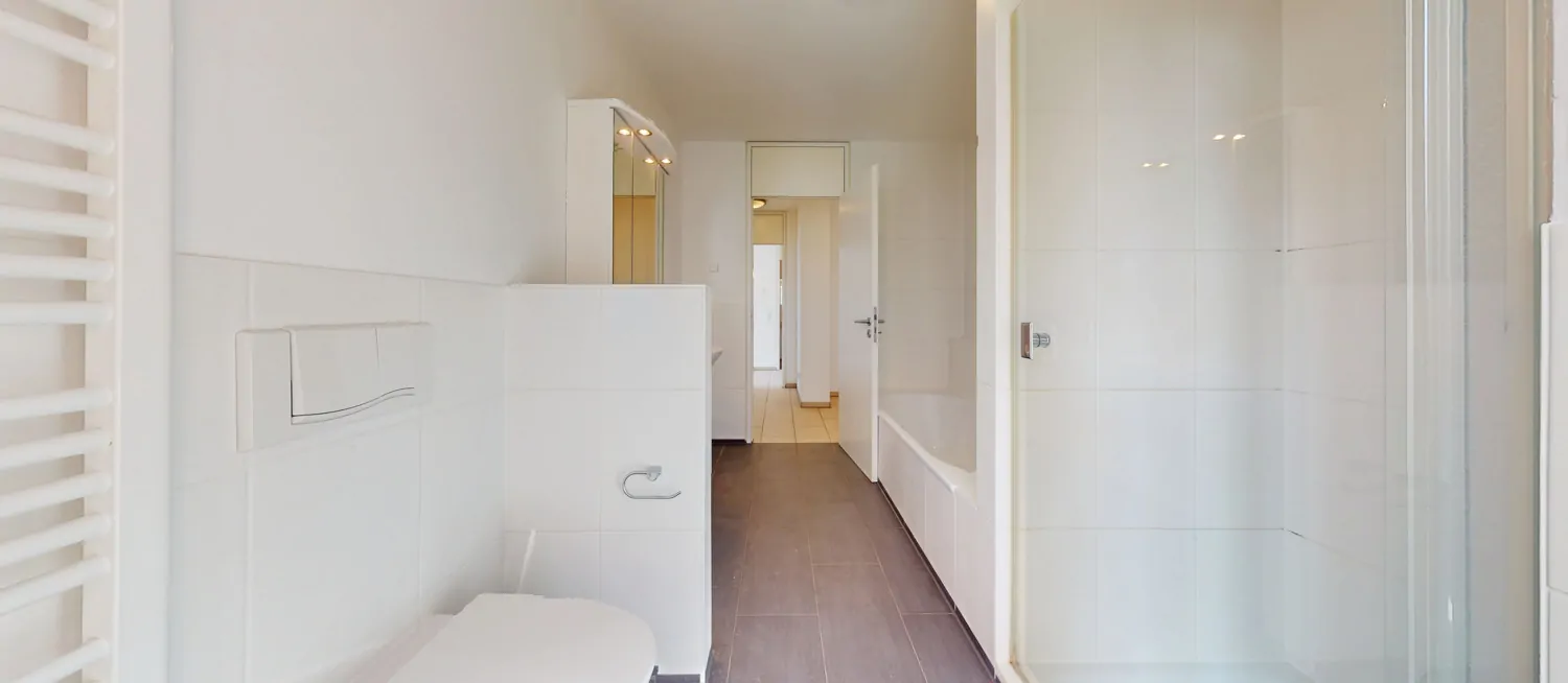 Badezimmer I Ansicht II