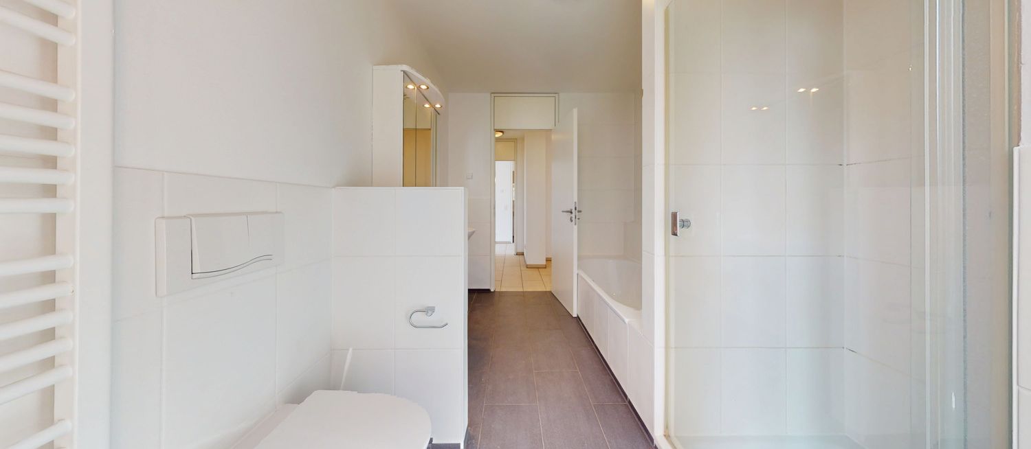 Badezimmer I Ansicht II