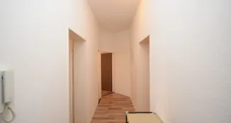 von_poll_real_estate_property_25001251_image_2