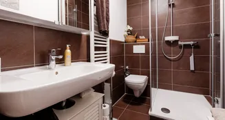 von_poll_real_estate_property_25001226_image_7