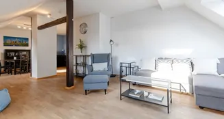 von_poll_real_estate_property_25001226_image_0