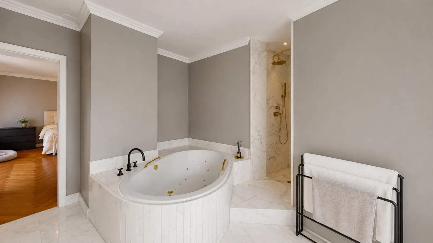 Bad en suite Ansicht II