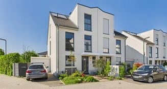 von_poll_real_estate_property_25390012_image_0
