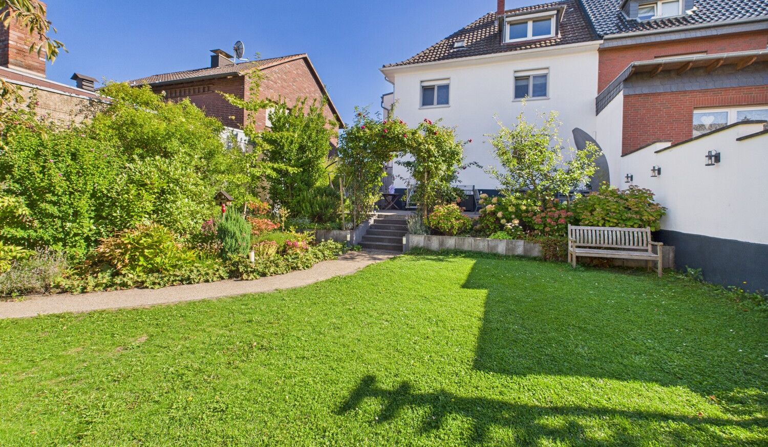 Hausansicht vom Garten