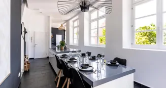 von_poll_real_estate_property_25456032d_image_0