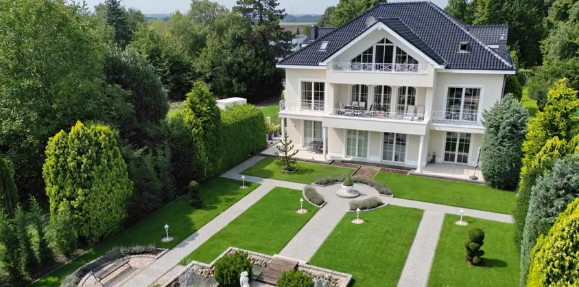 von Poll Immobilien GmbH