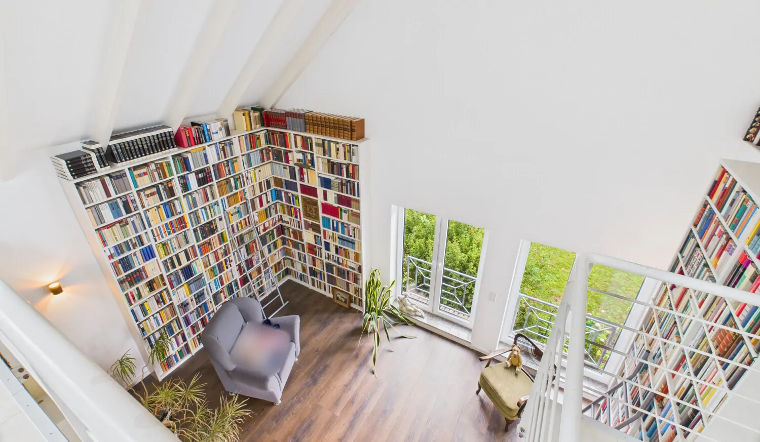 Blick auf die Bibliothek