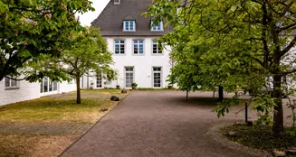 von_poll_real_estate_property_25456032_image_8