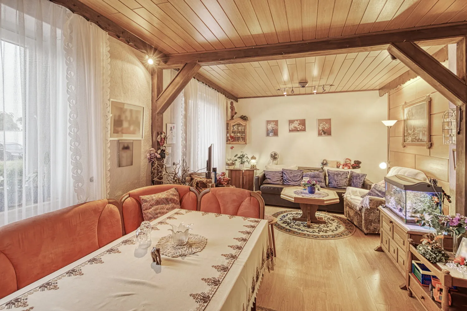 Wohn- und Essbereich