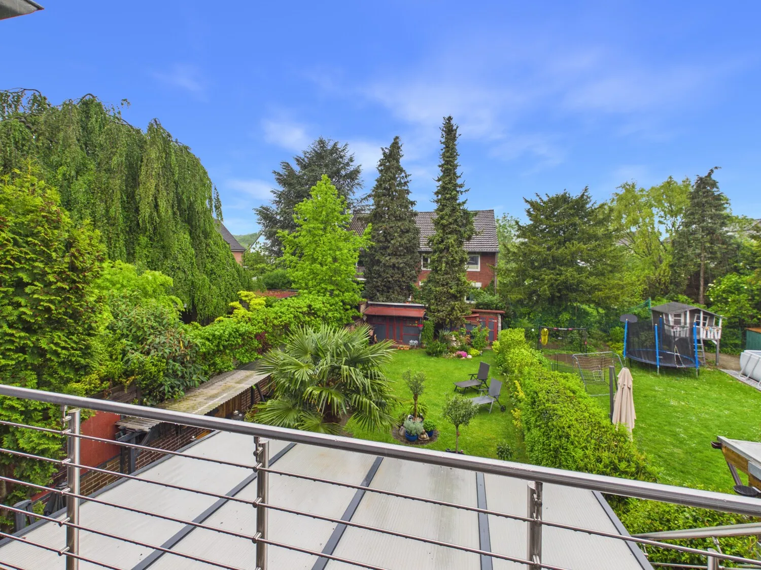 Balkon mit Zugang zum Garten