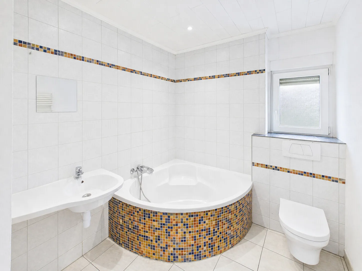 Badezimmer im Obergeschoss