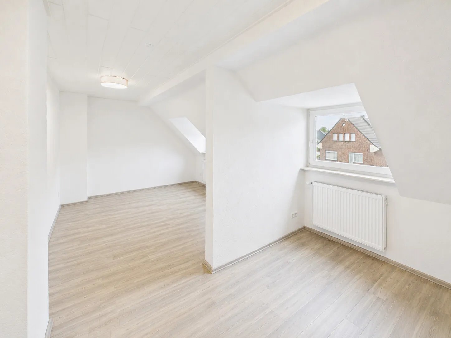 Wohnzimmer im Dachgeschoss