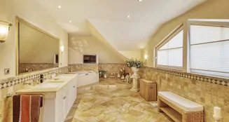 von_poll_real_estate_property_24400018_image_17