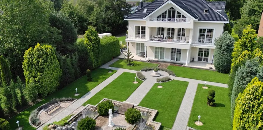 von Poll Immobilien GmbH