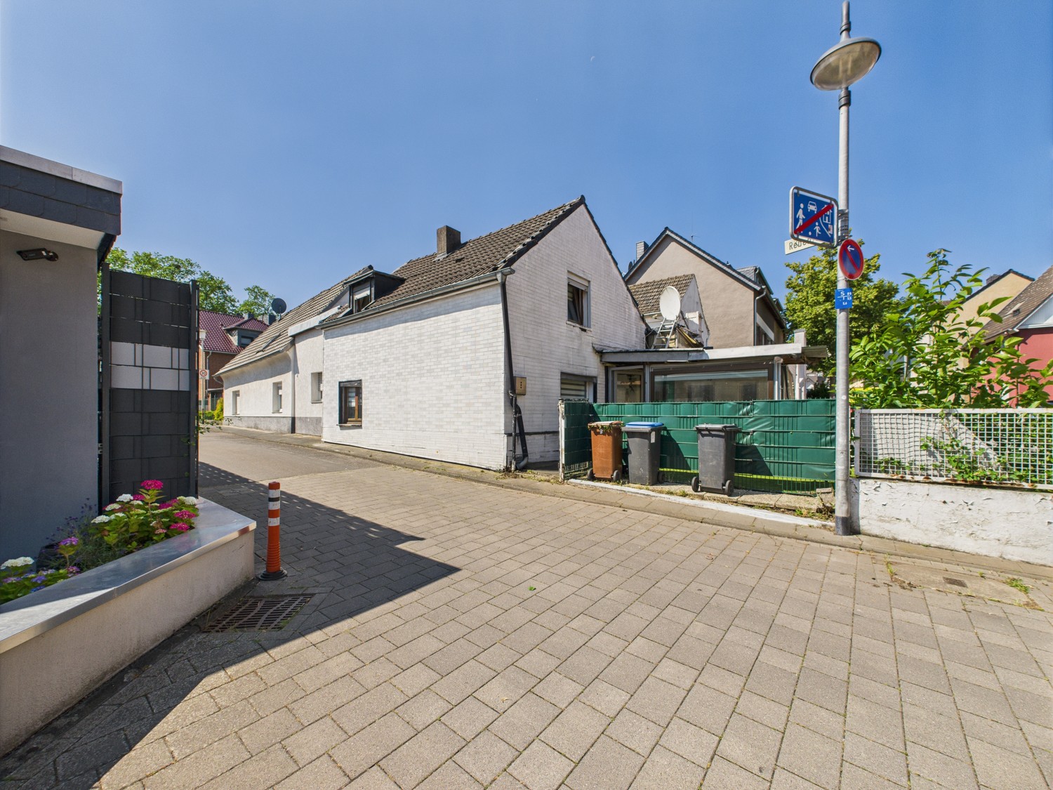 Straßenansicht
