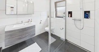 von_poll_real_estate_property_25456010_image_12