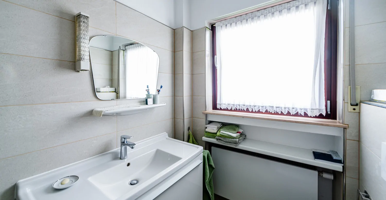 Duschbad Ansicht II - EG