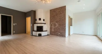 von_poll_real_estate_property_24001262B_image_3