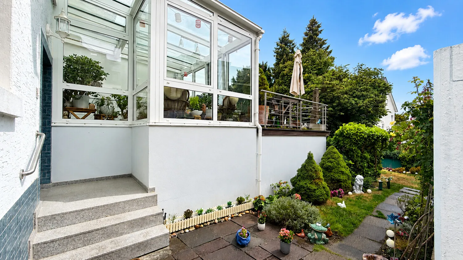 Wintergarten & Eingangsbereich