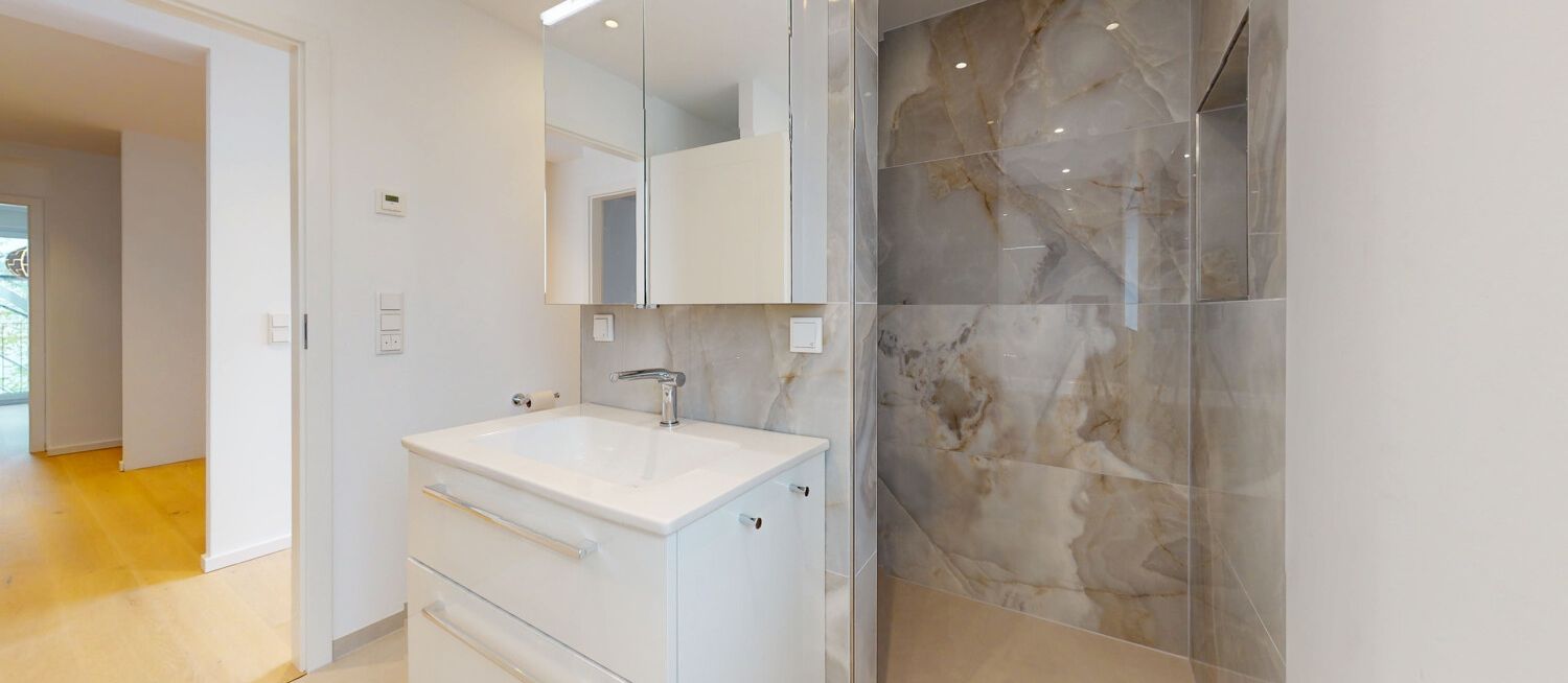 Badezimmer Ansicht II