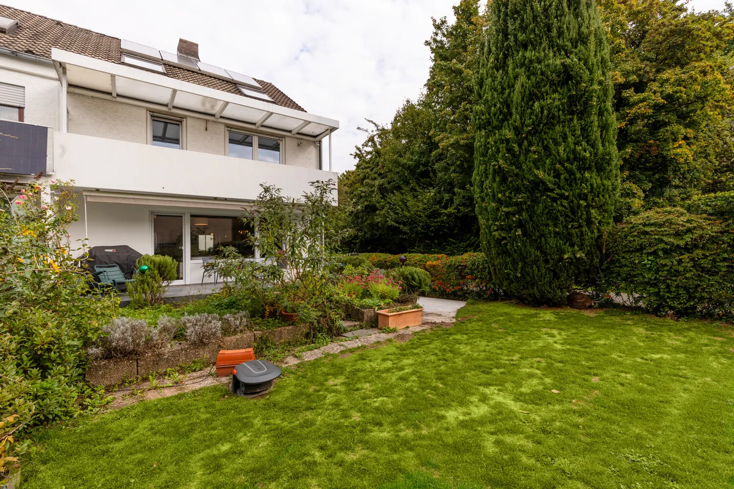 Hintere Hausansicht II