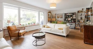 von_poll_real_estate_property_25001244_image_0