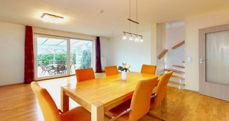 von_poll_real_estate_property_25001042_image_0