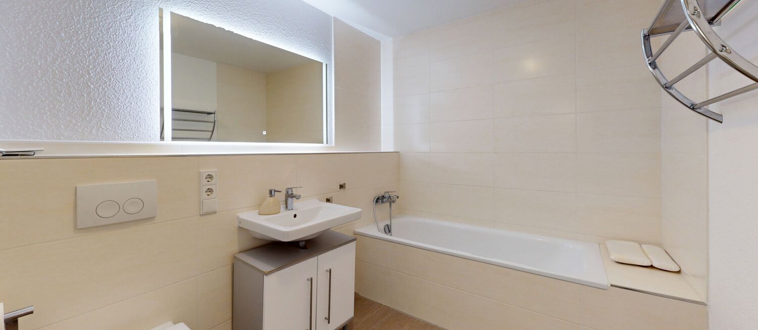 Badezimmer Ansicht I