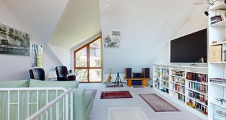 von_poll_real_estate_property_25001113_image_0