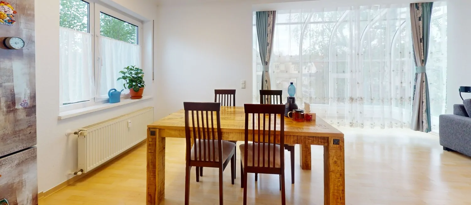 Wohn-/ Essbereich Ansicht II