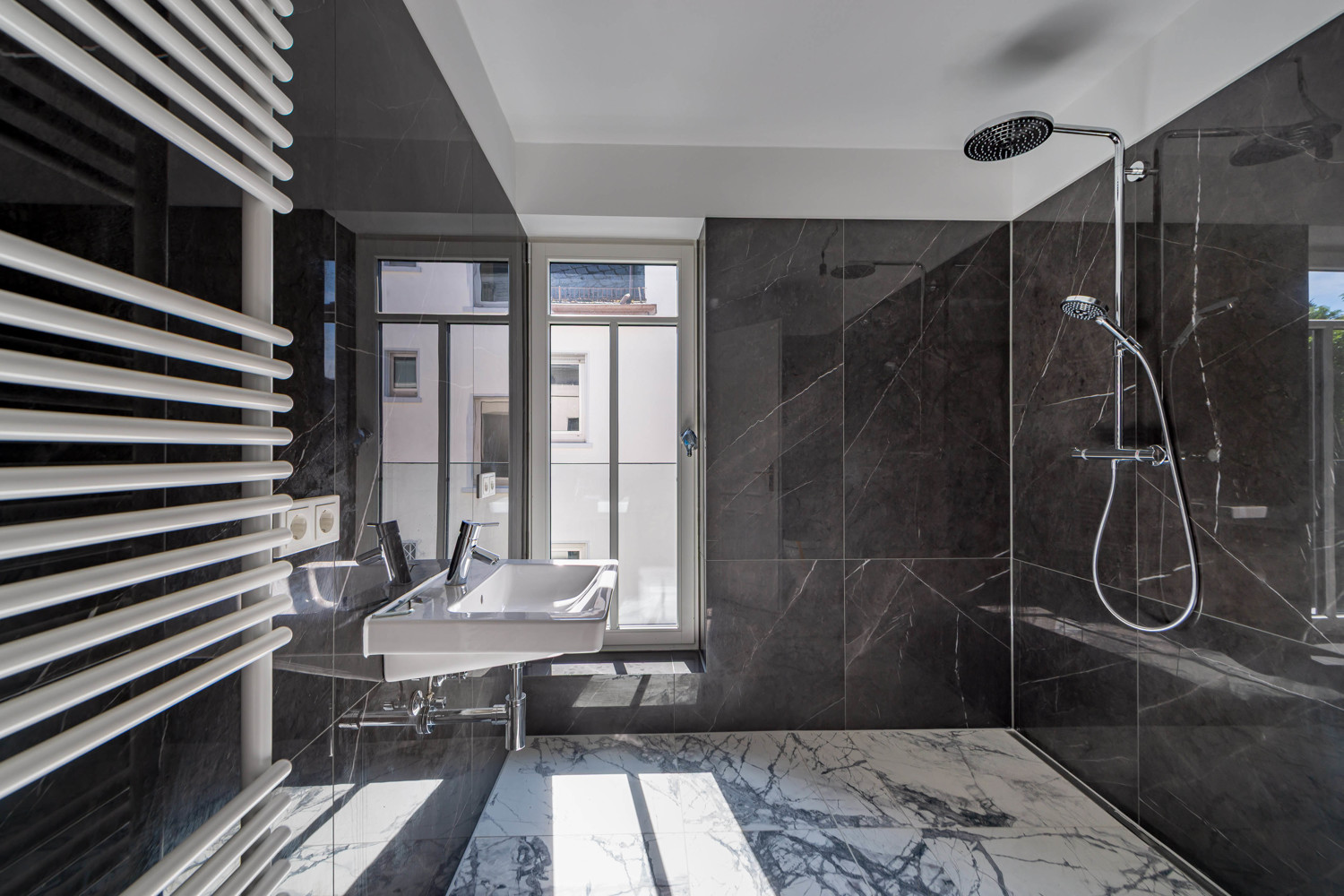 Badezimmer II 1.OG