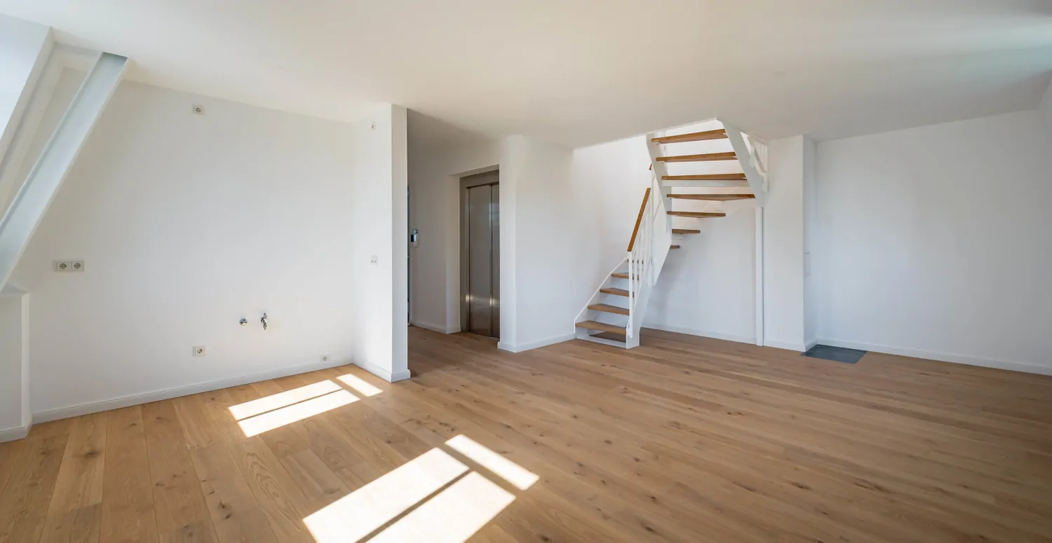 Wohnen/Büro DG - W2