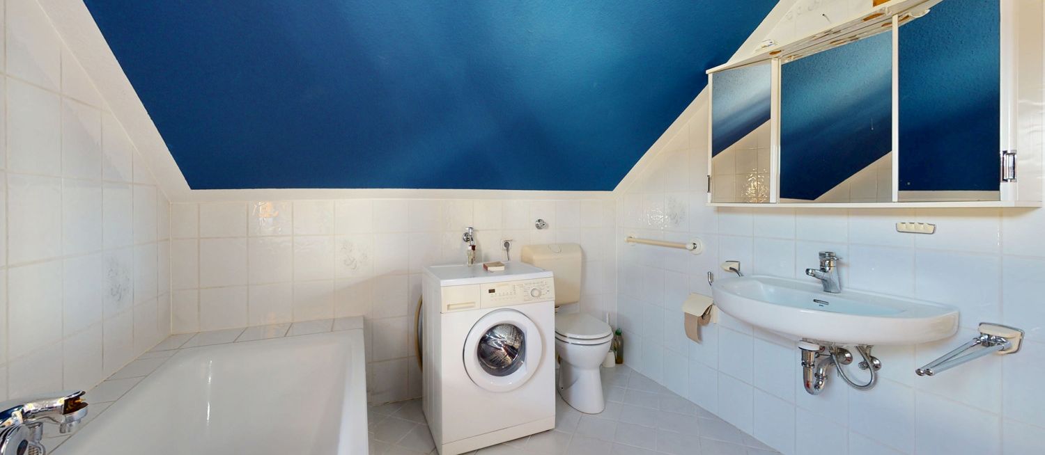 Badezimmer Ansicht I