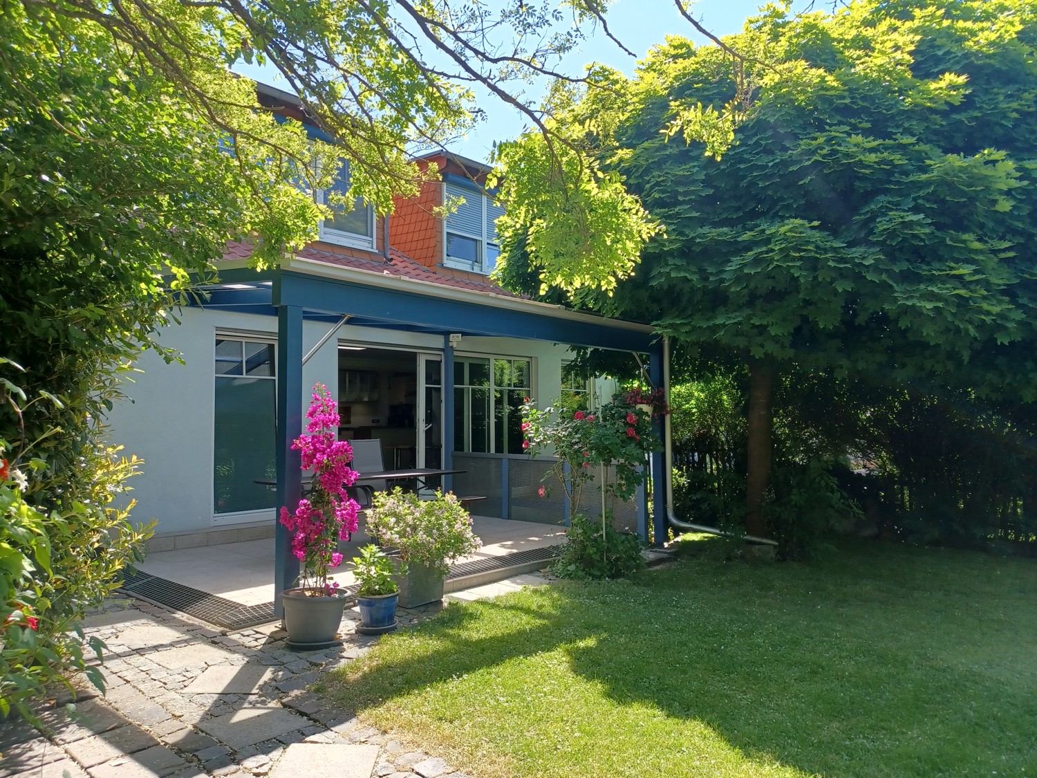 Überdachte Terrasse Ansicht III