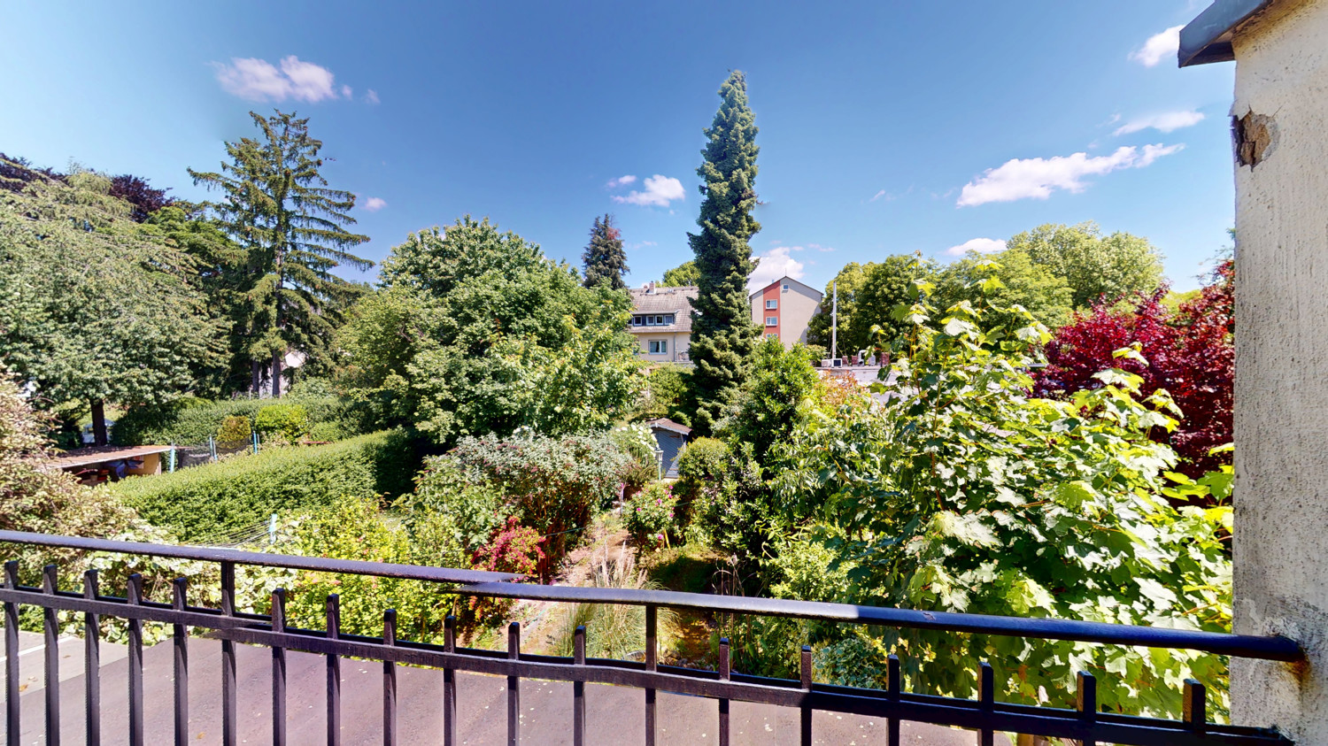 Balkon OG