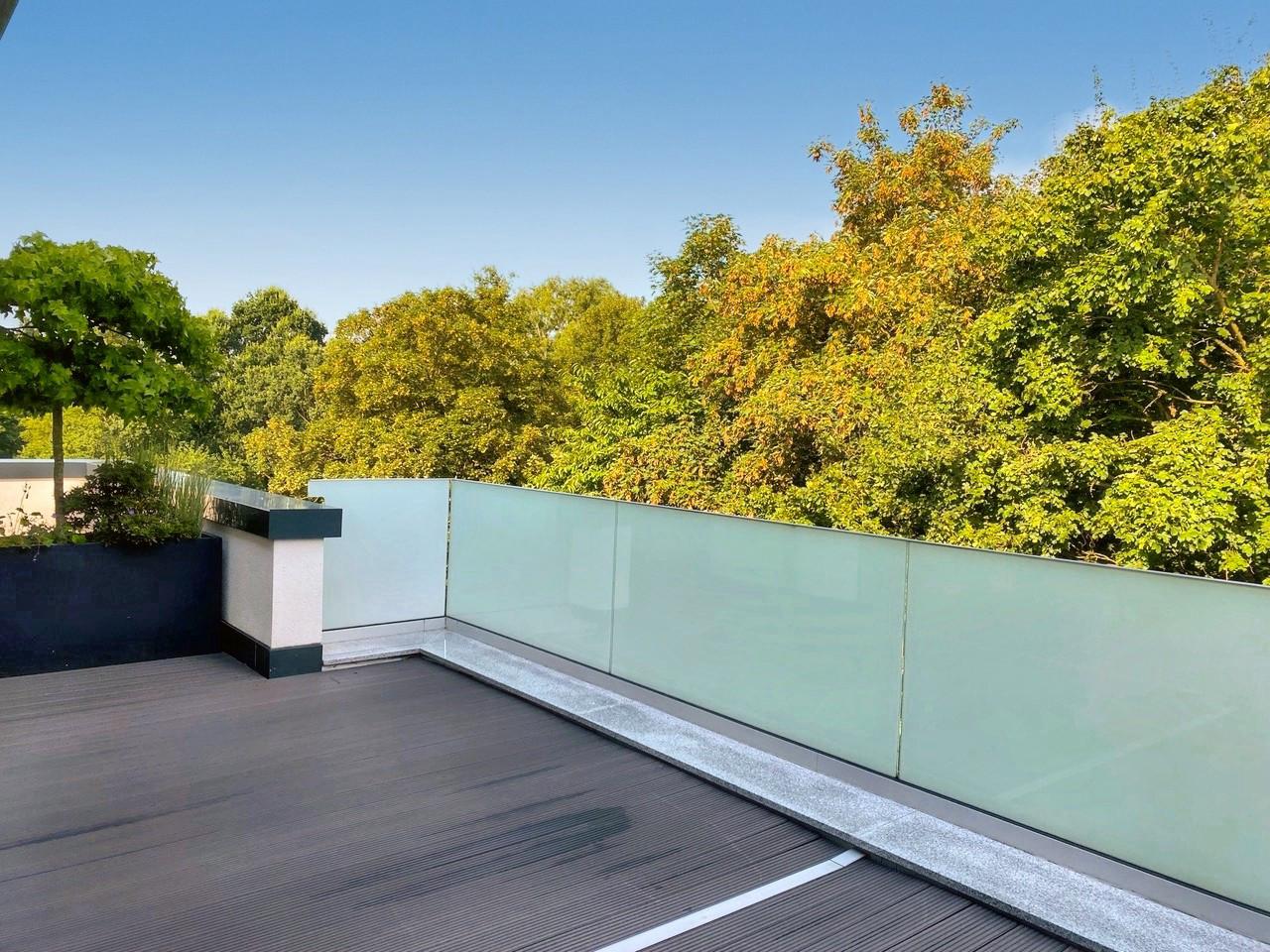 Dachterrasse Ansicht II