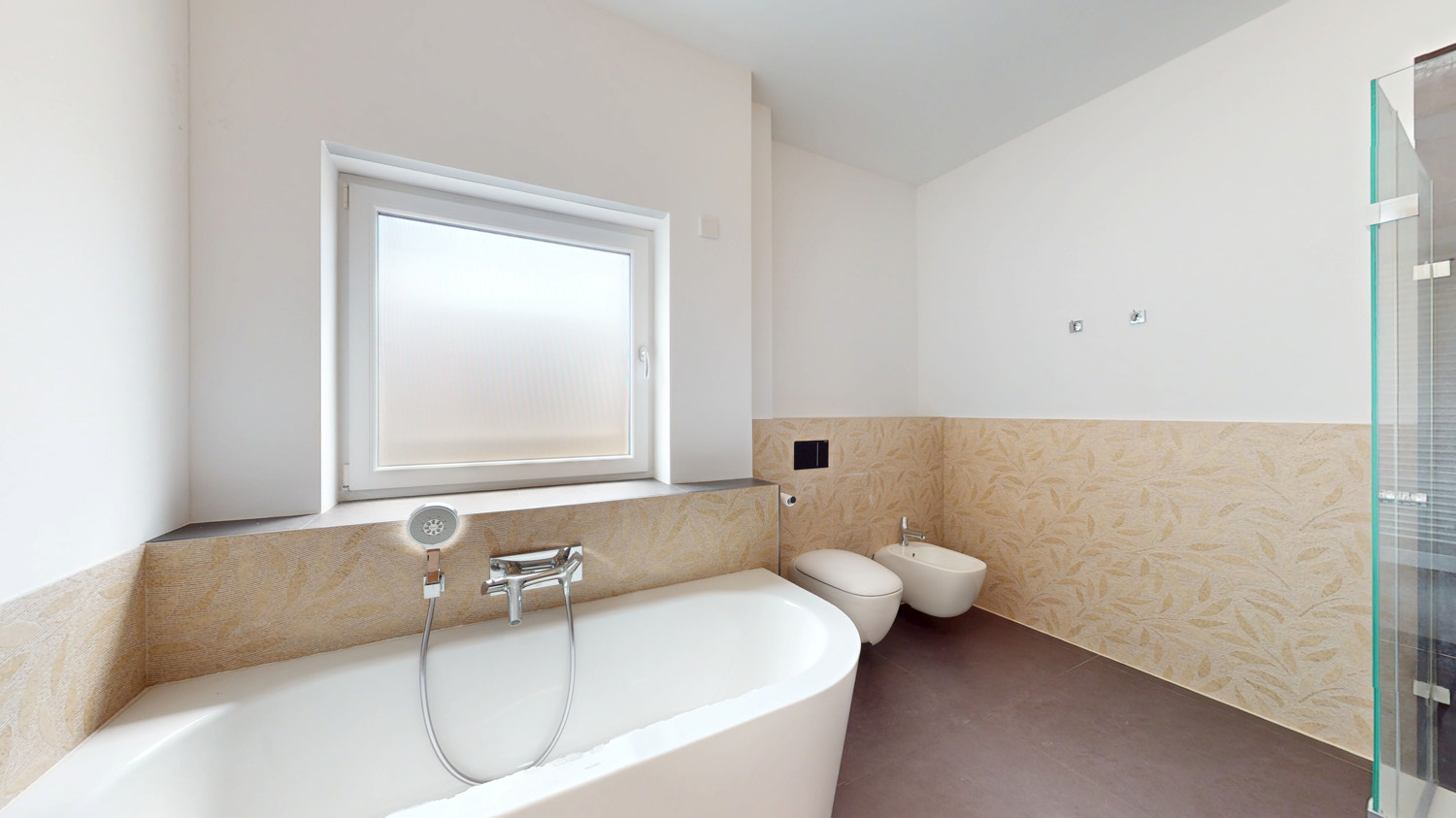 Badezimmer Ansicht I