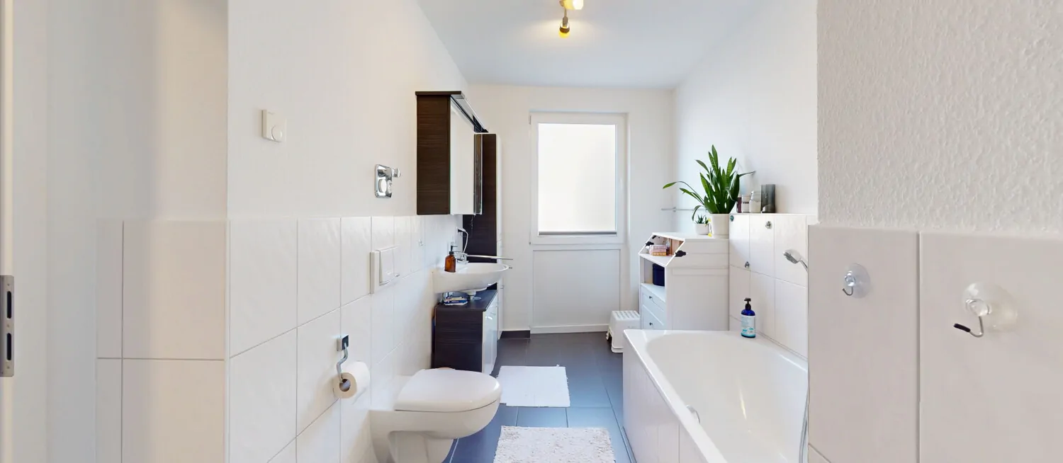 Badezimmer Ansicht I