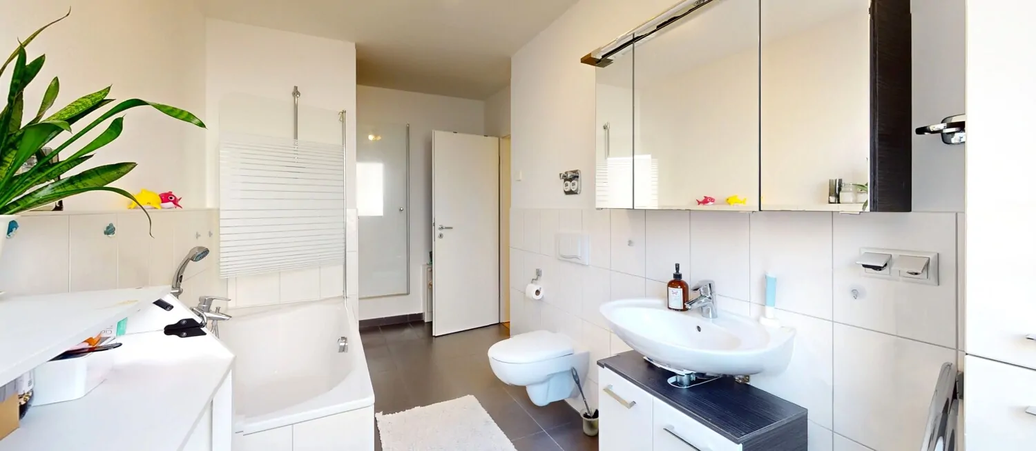 Badezimmer Ansicht II