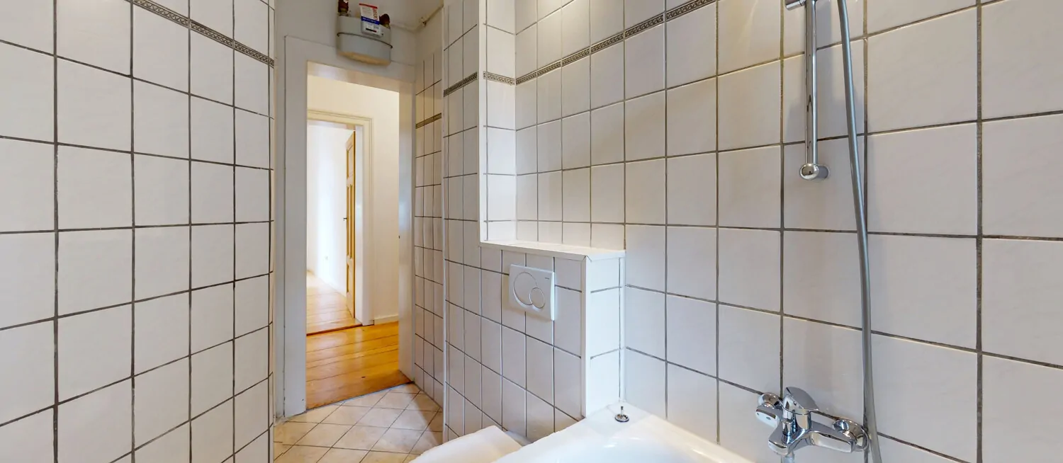 Badezimmer Ansicht II