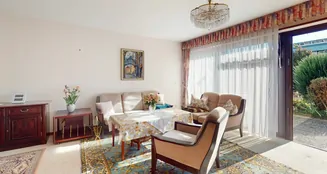 von_poll_real_estate_property_25001203_image_1