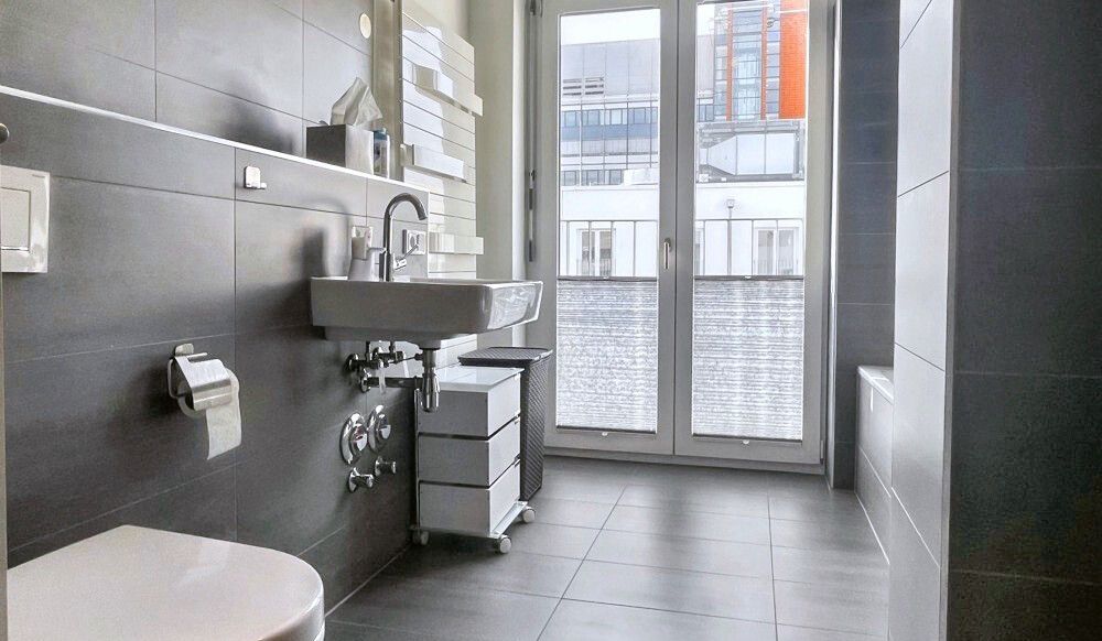 Badezimmer Ansicht I