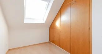 von_poll_real_estate_property_25001295_image_12