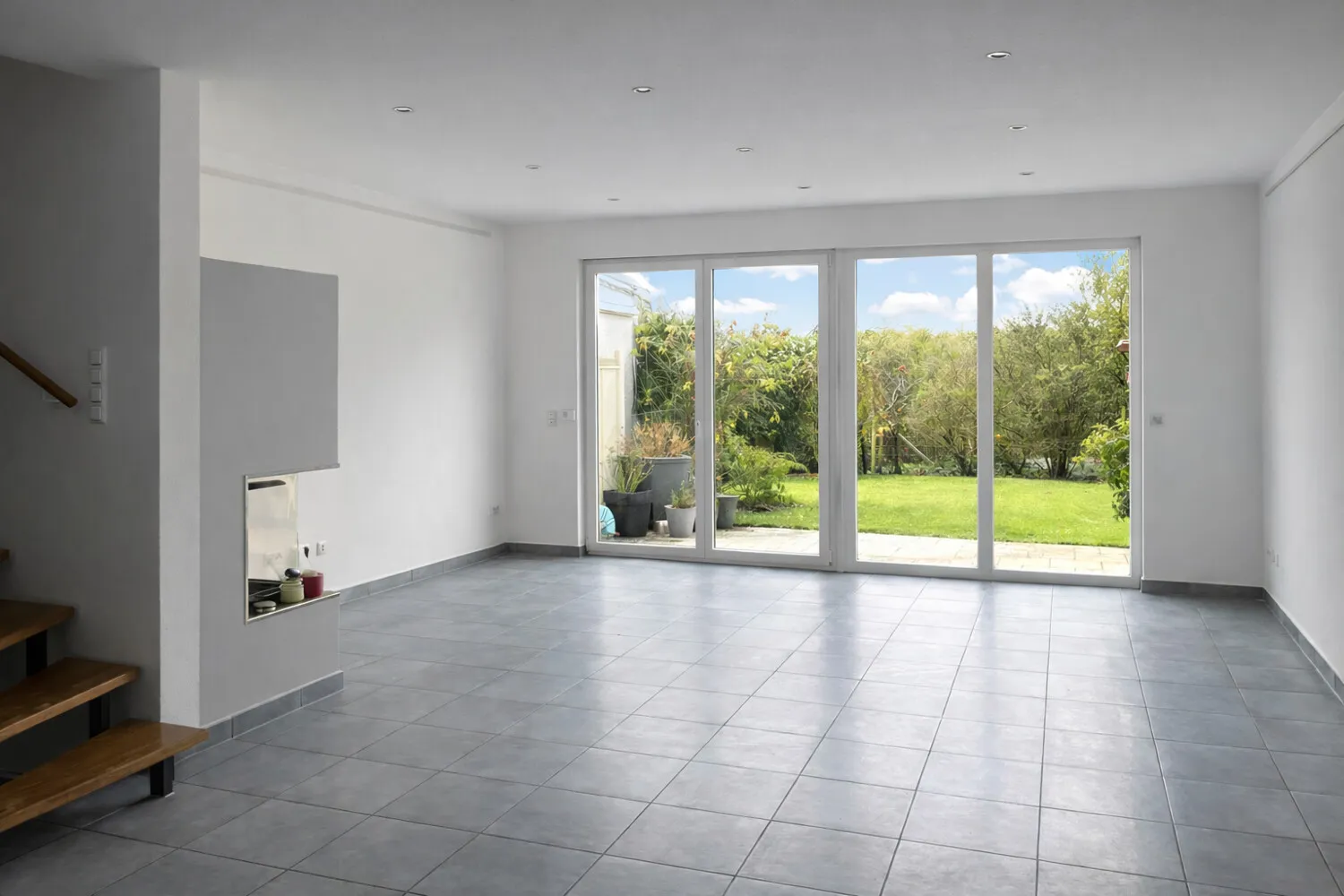 Familienfreundliche Doppelhaushälfte mit Garage und Dachterrasse