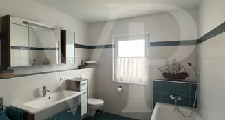 von_poll_real_estate_property_CU549_image_8